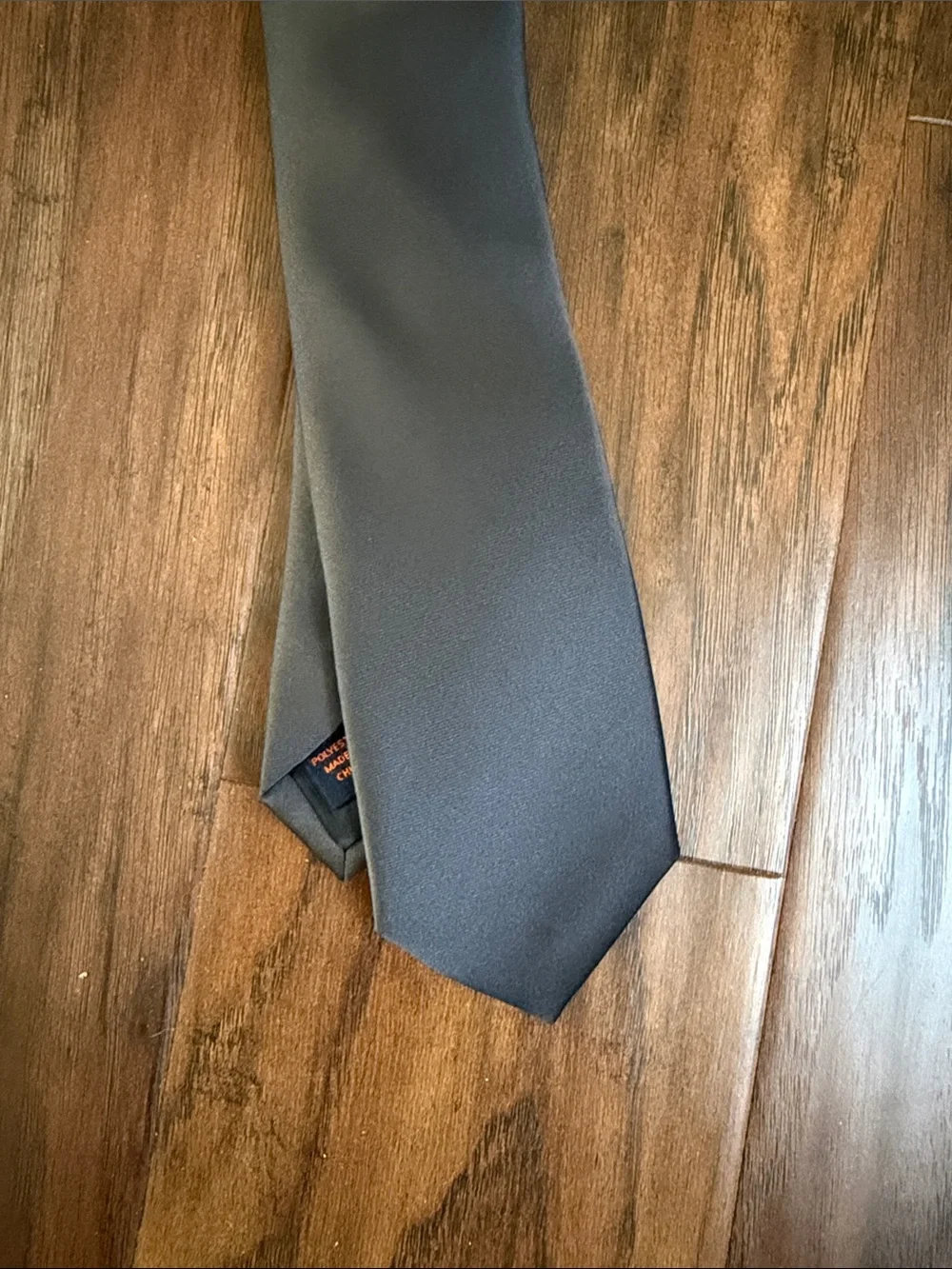 NWT Men’s Narrow Dark Gray Tie
